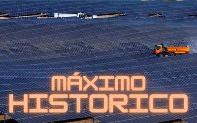 Máximo histórico anual de fotovoltaica