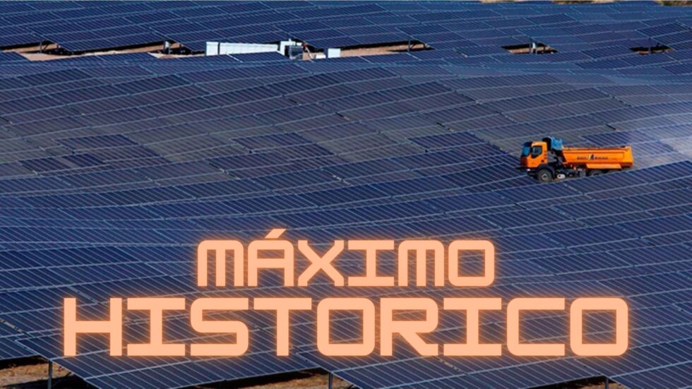 MAXIMO-HISTORICO-FOTOVOLTAICA